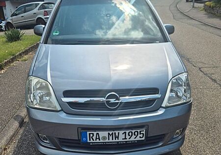 Opel Meriva 1.8 -