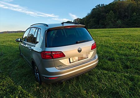 VW Golf Sportsvan Volkswagen Sportsvan 1.2 / TÜV neu / 1. Hand / Golf SOUND