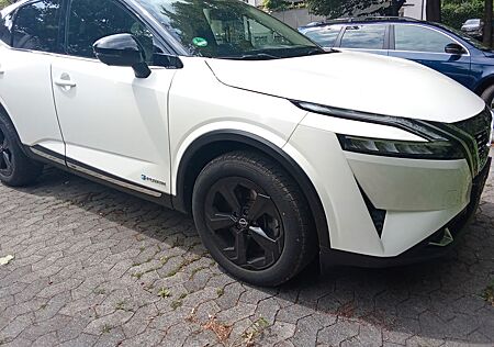 Nissan Qashqai 1.5 VC-T e-Power Black Edition Black...