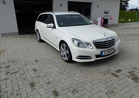 Mercedes-Benz E 200 T BlueEFFICIENCY AVANTGARDE AVANTGARDE