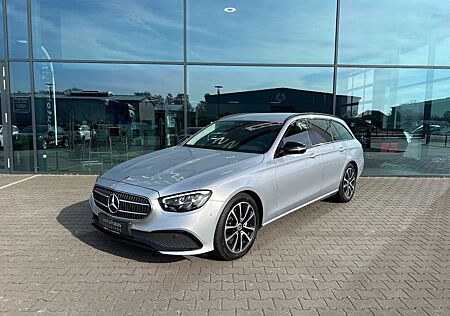 Mercedes-Benz E 220 E 220d T Avantgarde Autom. Night MBUX AHK LED
