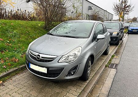 Opel Corsa 1.2 150 Jahre Edition, Neu TÜV, 8-fach ber