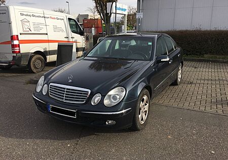 Mercedes-Benz E 320 AVANTGARDE Avantgarde