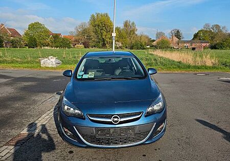 Opel Astra 1.4 Turbo 103kW