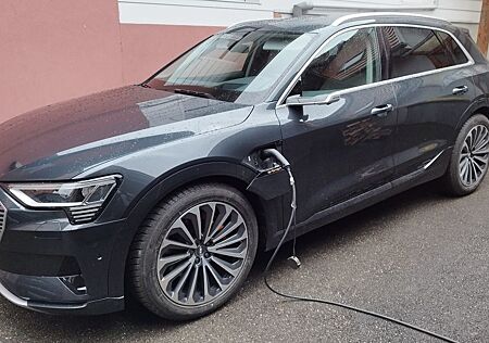 Audi e-tron 50 quattro advanced