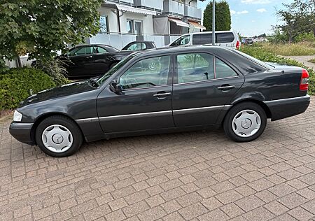 Mercedes-Benz C 180 ELEGANCE Leder Sitz El. Oldtimer ab Novemb