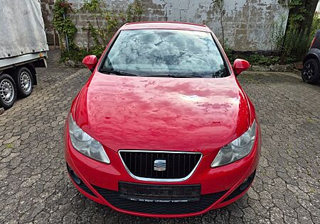 Seat Ibiza SC 1.4 16V Style Copa rot
