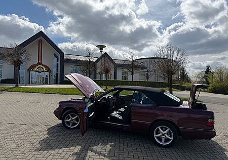 Mercedes-Benz 300