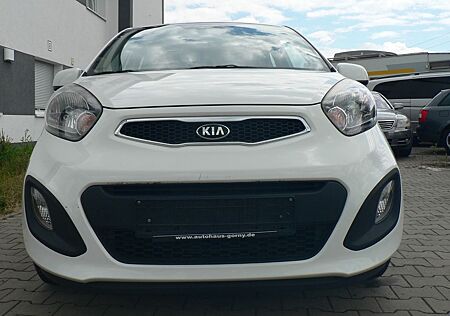 Kia Picanto 1.0 FIFA World Cup Edition