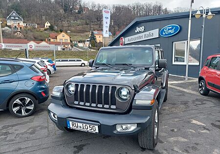 Jeep Wrangler Unlimited Sahara Dual-Top AHK