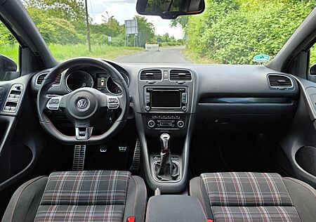VW Golf Volkswagen GTI Edition 35
