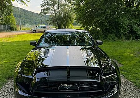 Ford Mustang V6 3,7L Shelby-Optik