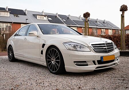 Mercedes-Benz S 600 S600L - V12 bi-turbo 517 Hp