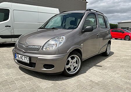 Toyota Yaris Verso 1.5 Sol 1.5 16V KAT Klima Radio-CD,