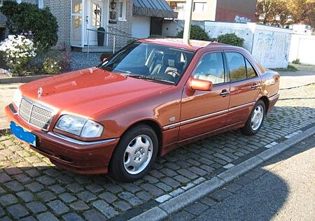 Mercedes-Benz C 240 Elegance-Automatik-Designo-Orange