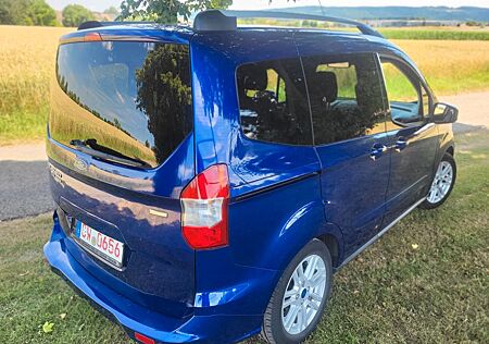 Ford Tourneo Courier Titanium°SHZ°Parkt°FSH°Klimaaut°