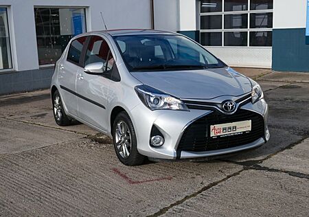 Toyota Yaris Comfort Aut. NAVI/KAM/PDC erst 31Tkm