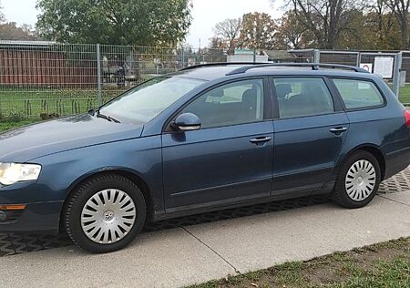 VW Passat Variant Volkswagen 2.0 TDI DPF Trendline