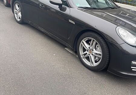 Porsche Panamera 4 -lückenlos Scheckheft 300PS