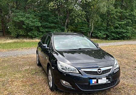 Opel Astra Sports Tourer 1.4 150 Jahre 150 J...