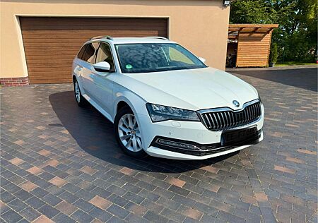 Skoda Superb 2.0TDI STYLE GARANTIE SoundS SHZ AHK KAM