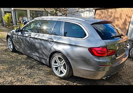 BMW 530d xDrive Touring -