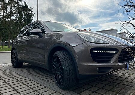 Porsche Cayenne Turbo Approves bis 02/25