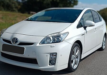 Toyota Prius 1.8-l-VVT-i Executive