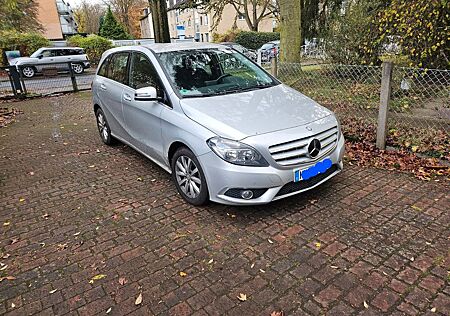 Mercedes-Benz B 180 Autotronic -