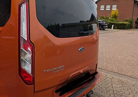 Ford Tourneo Custom 2.0 EcoBlue 100kW 320 L2 Tita...