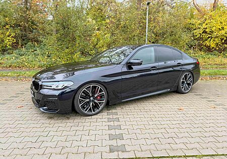 BMW M550i xDrive | Standhzng | Massage | B&W Sound
