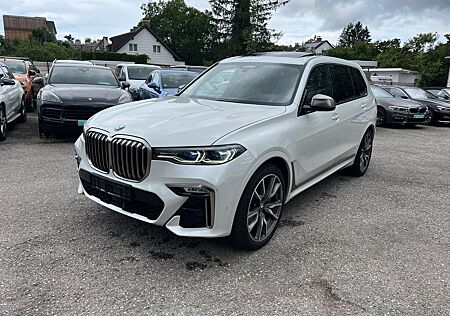 BMW X7 M50 *PAN*SKY LOUNGE*6 SITZE INDIVIDUAL*22 ZOLL