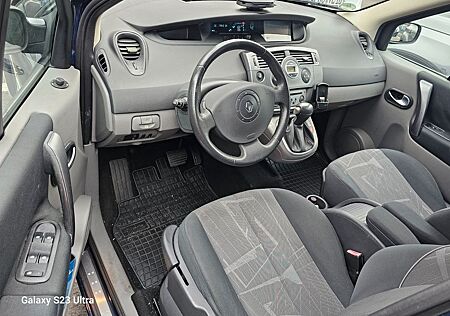 Renault Scenic 2.0*Keyless*PDC*Klima*Kamera*ISOFIX*Xenon