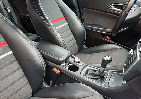 Mercedes-Benz A 180 BlueEFFICIENCY -