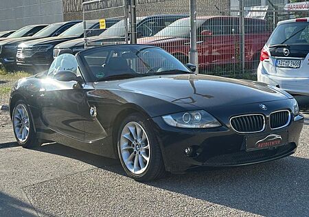 BMW Z4 Roadster 2.2i Cabrio /Navi/Leder/Xenon/PDC/