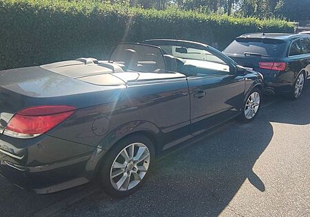 Opel Astra H Twintop Cosmo 1.8