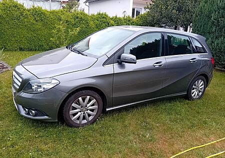 Mercedes-Benz B 180 BlueEFFICIENCY Edition Edition
