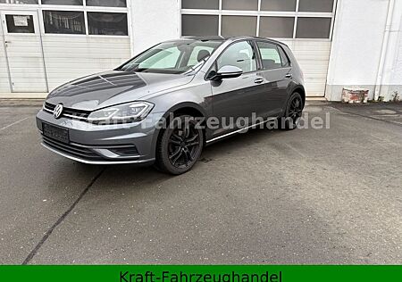 Volkswagen Golf VII Lim. Trendline  TüV bis 01/27 mit Klima