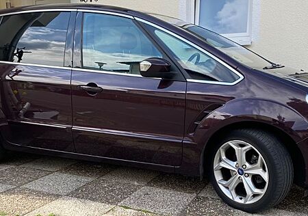 Ford S-Max 2,0 TDCi 120kW DPF Titanium *Ausstattung*