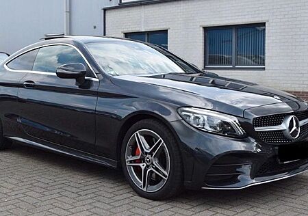 Mercedes-Benz C 300 4MATIC Autom. -