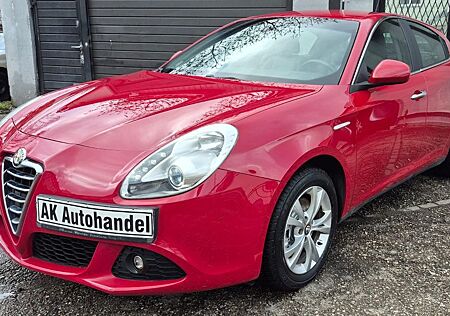 Alfa Romeo Giulietta 2.0 JTDM 16V Turismo Leder PDC 1.Hand