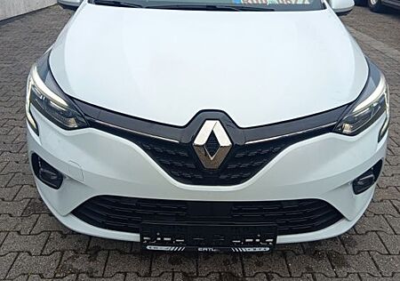 Renault Clio TCe 90 X-tronic intens etech