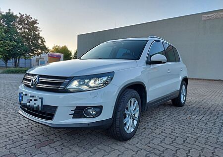 VW Tiguan Volkswagen 2.0 TDI 4MOTION Sport & Style