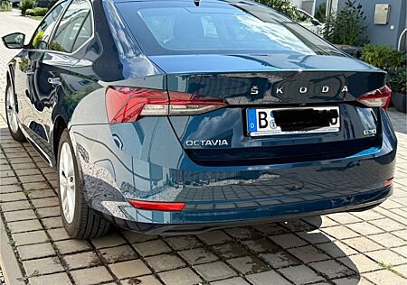 Skoda Octavia 1.5 TSI e-TEC DSG STYLE STYLE