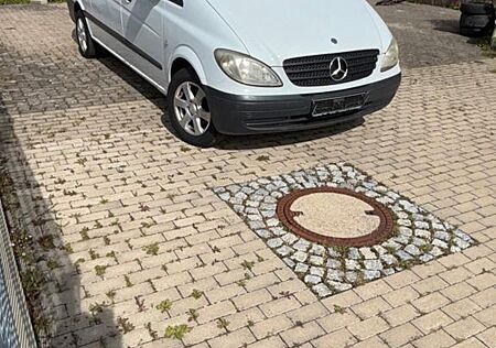 Mercedes-Benz Vito 111