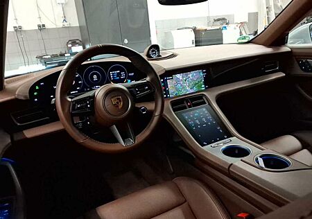 Porsche Taycan 4 S/MY24/SportDesign/PANO/HAL/MEGA/21z