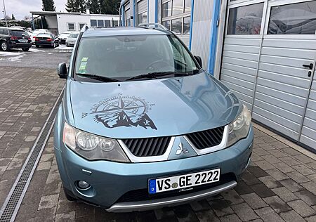 Mitsubishi Outlander 2.2 DI-D Instyle