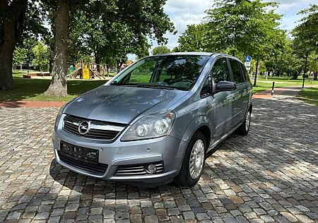 Opel Zafira 1.8 Easytronic