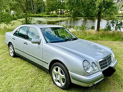 Mercedes-Benz E 320 4MATIC ELEGANCE W210