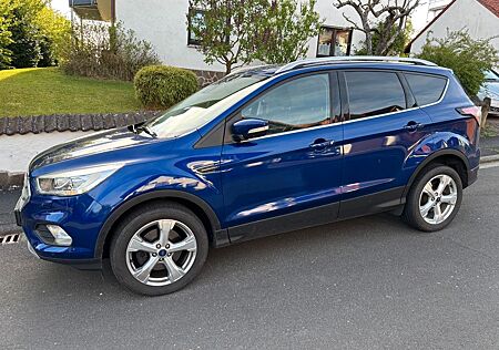Ford Kuga 2,0 TDCi 4x2 110kW Titanium Titanium